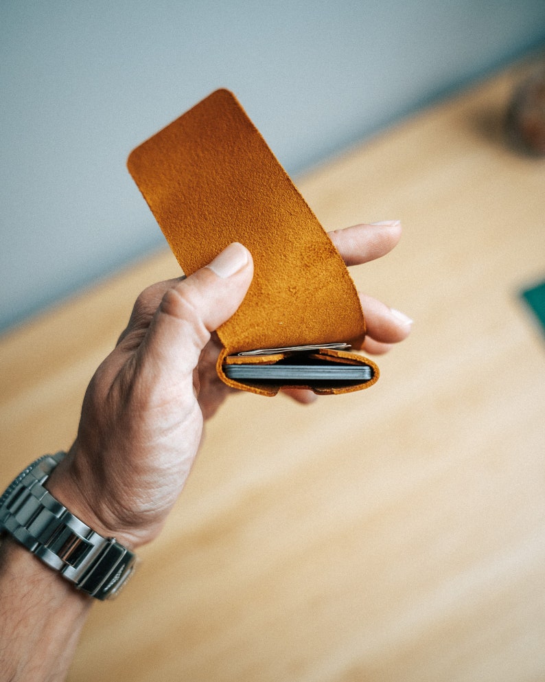 World’s Most Minimalist Leather Wallet – Slim Handmade Card Holder for Men & Women